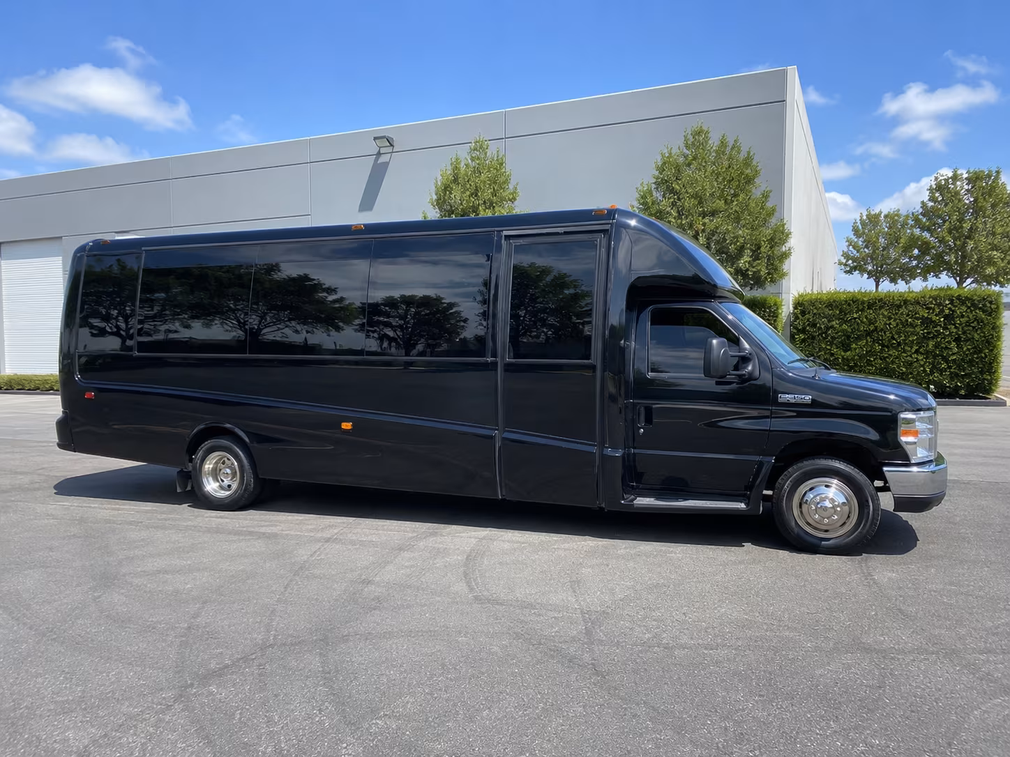 affordable cedar rapids prom party bus prices split across your group
