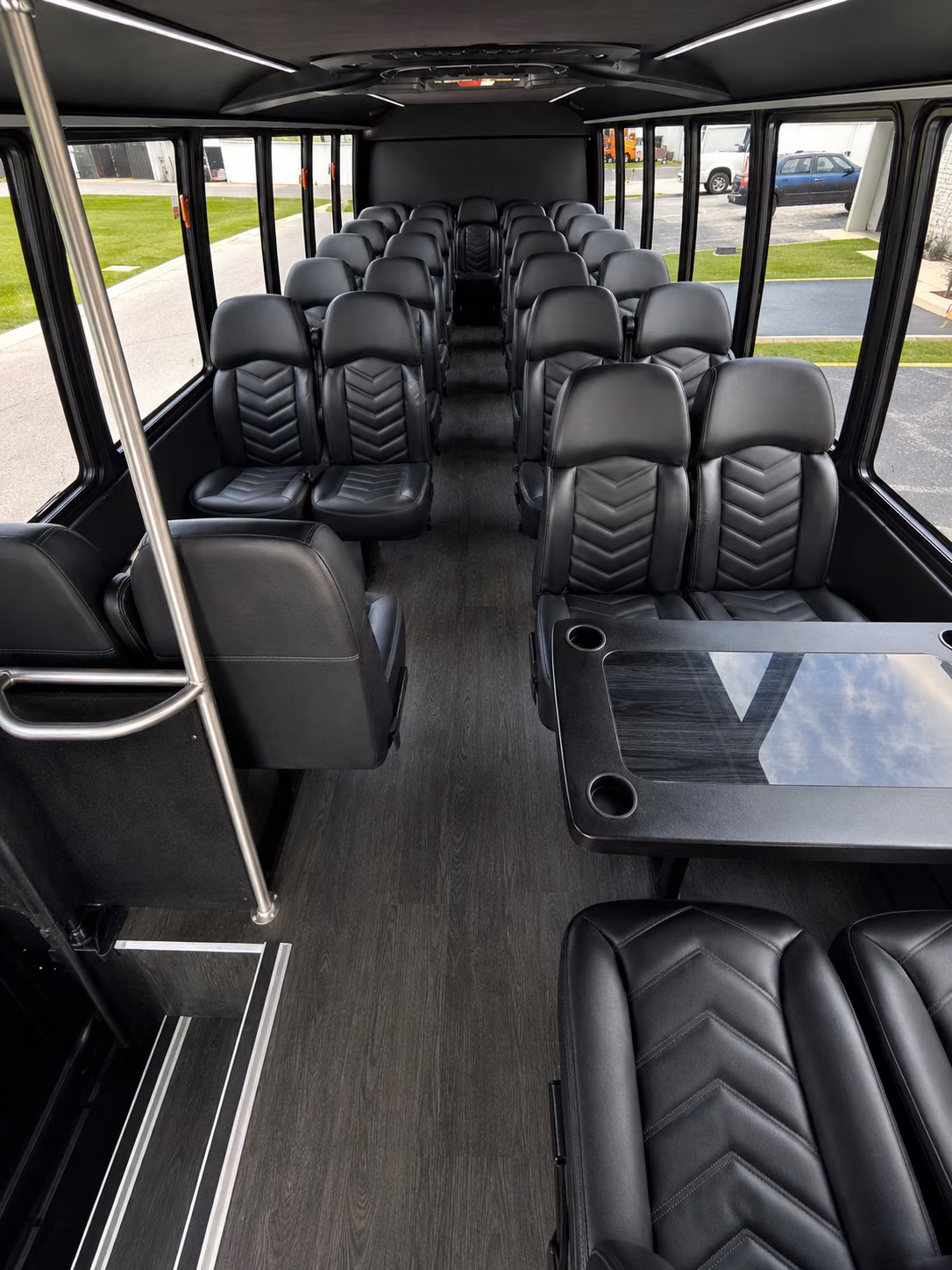 cedar rapids airport shuttle bus rentals for private groups