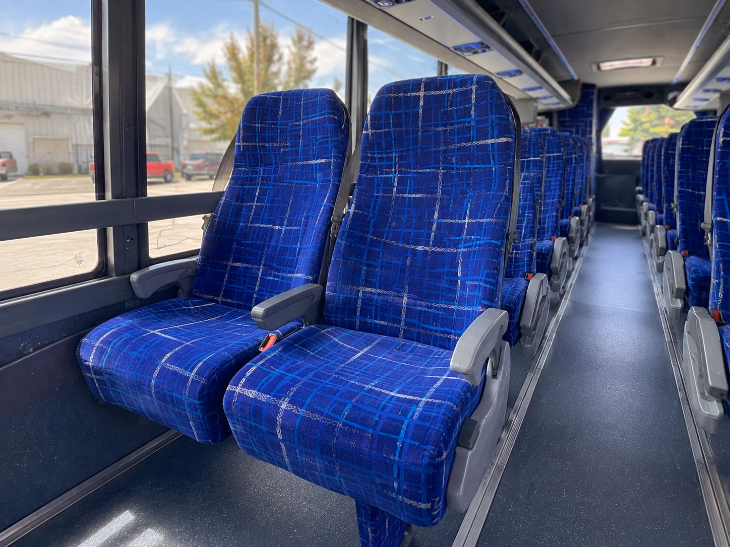 cedar rapids airport shuttles for military and government travel