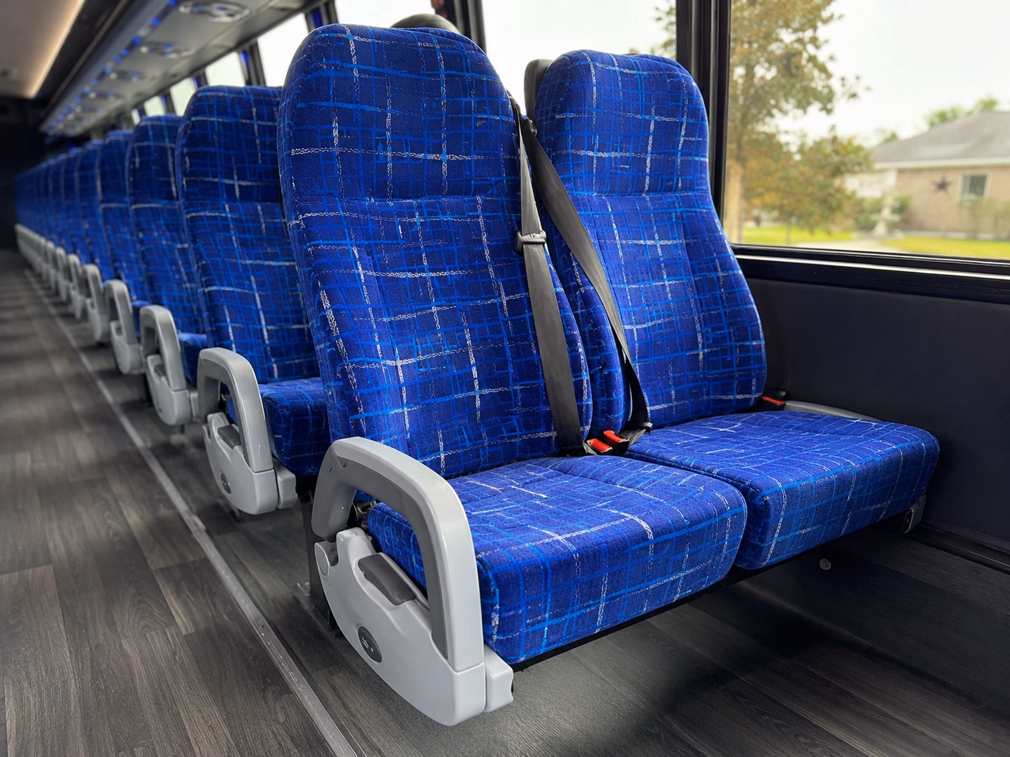 cedar rapids charter bus services inside