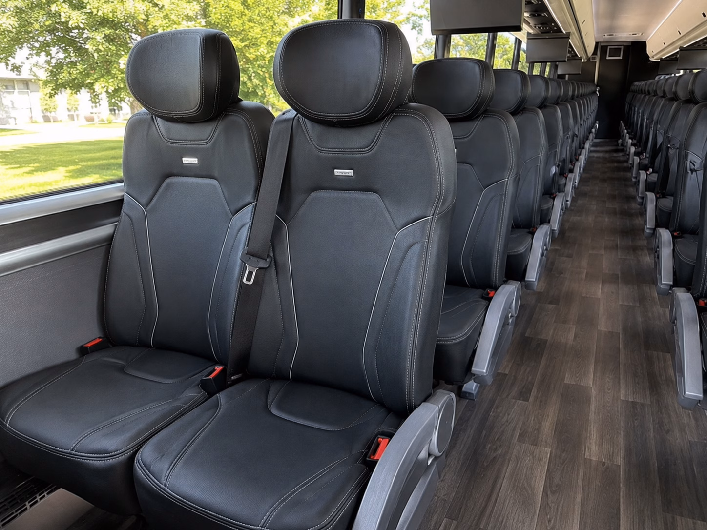 cedar rapids historic tour bus rentals